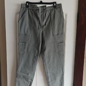 NWT WOMENS PANTS